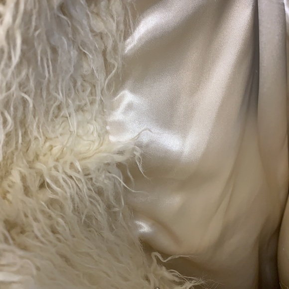 BNWT Glamorous Fur Coat - Picture 4 of 4